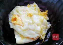 Illustration of how to make Hehuayu Tofu Soup 1