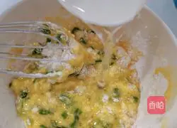 Illustration of how to make green onion egg pancake 5