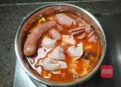 One-person pot clear soup hot pot ☛Xiabuxiabu Xinjiang tomato soup base recipe illustration 6