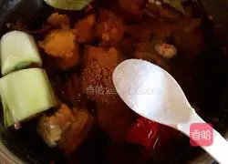 Illustration of how to make a family improved version of beef buns 9