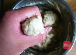 Illustration of how to make orange chicken balls 7