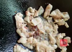Illustration of how to make stir-fried pork 6
