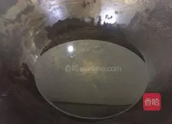 Illustration of how to make crispy fried dough sticks 9