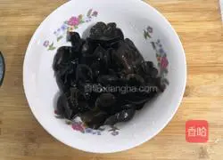 Illustration of how to make pig heart soup 2