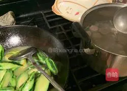 Clam and Luffa Soup (Summer Cantonese Soup) Recipe Illustration 7