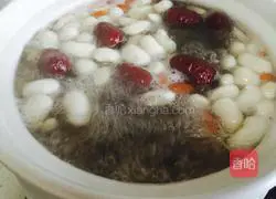 Snow pea, squid and pig's trotters soup recipe 7