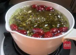Lily, red date and mung bean soup recipe 8