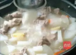 Illustration of how to make pork ribs and radish soup 7