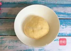 Illustration of how to make pumpkin chive rolls 9