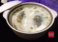 Illustration of how to make fish head and tofu soup 9