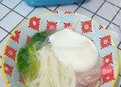 Hot noodle soup recipe 11