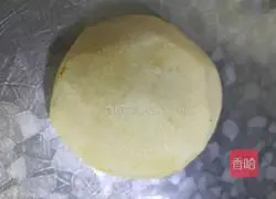 Illustration of how to make Tremella and Snow Pear Soup 2