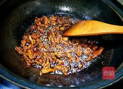 Illustration of how to make Bean Braised Noodles 4