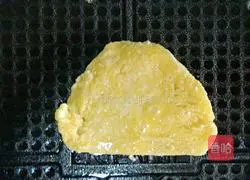 Fry the steamed buns Illustration of how to make eggs 6