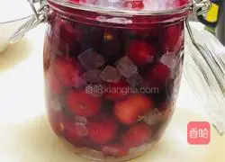 Illustration of how to make cherry wine 4