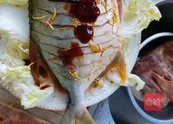 Illustration of how to make steamed pomfret 5