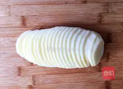 Illustration of how to make pan-fried potato pancakes 2