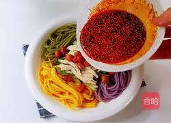  Illustration of how to make low-calorie summer cold noodles 11