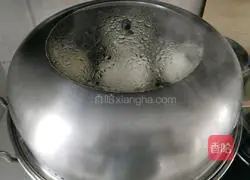 Illustration of how to make flowering steamed buns 18