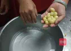 Illustration of How to Smile 8