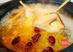 Illustration of how to make chicken soup with colorful mushrooms 12