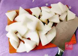 Illustration of how to make mushroom and seaweed soup 4 