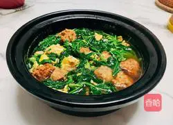 Illustration of how to make shepherd's purse, meatballs and egg soup 8