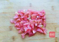 Illustration of how to make shredded tomato beef noodles 4