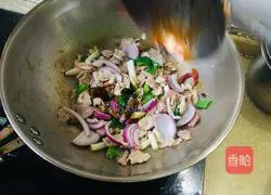 Illustration of how to make fried pork slices with mushrooms 4