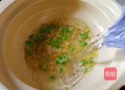 Illustration of how to make sea cucumber and egg drop soup 4