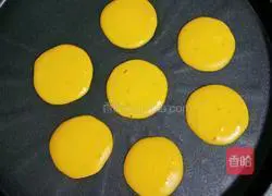 Illustration of how to make vegetable milk waffles (baby food supplement) 7