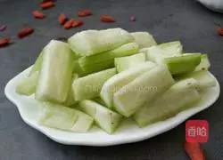 Illustration of how to make Luffa and Pork Liver Soup for weight loss 2