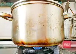 Illustration of how to make mushroom and chicken soup 10