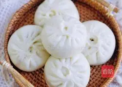 Illustration of how to make mushroom and vegetable steamed buns 24