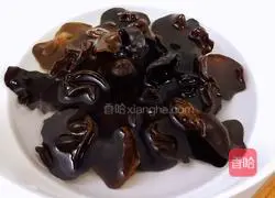 Illustration of how to make yuba and fungus 1