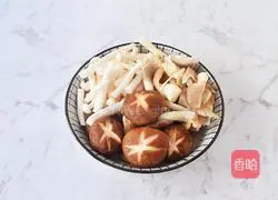 Pork Bone Mushroom Soup Recipe Illustration 4