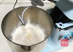 Illustration of how to make whole-wheat milk soft poultry 1