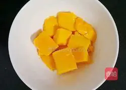 Mango Banana Milkshake Recipe Illustration 2