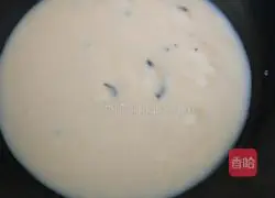 Illustration of how to make original milk tea 5