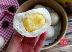 Illustration of how to make custard buns 18