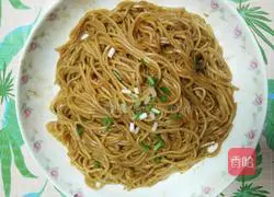 Illustration of how to make scallion noodles 7