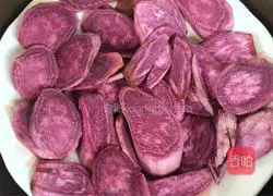 Illustration of how to make red date yogurt and purple sweet potato cake 2