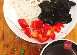 Illustration of how to make fungus and lotus root 4