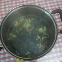 Seaweed and egg drop soup (innovative version)