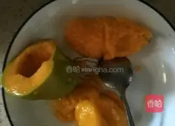 Mango Milkshake Recipe Illustration 2