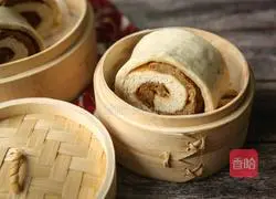 Illustration of how to make the Old Beijing Meat Dragon 7