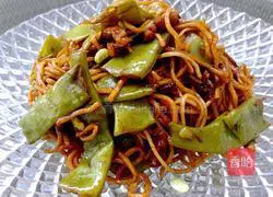 Illustration of how to make lentil braised noodles 16