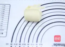Illustration of how to make classic milk-flavored buns 9