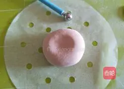 Illustration of how to make steamed buns for babies with Taurus zodiac sign 8