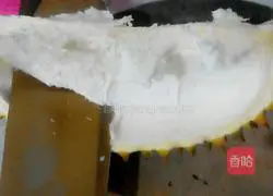 Durian Shell Black Chicken Soup Recipe Illustration 3